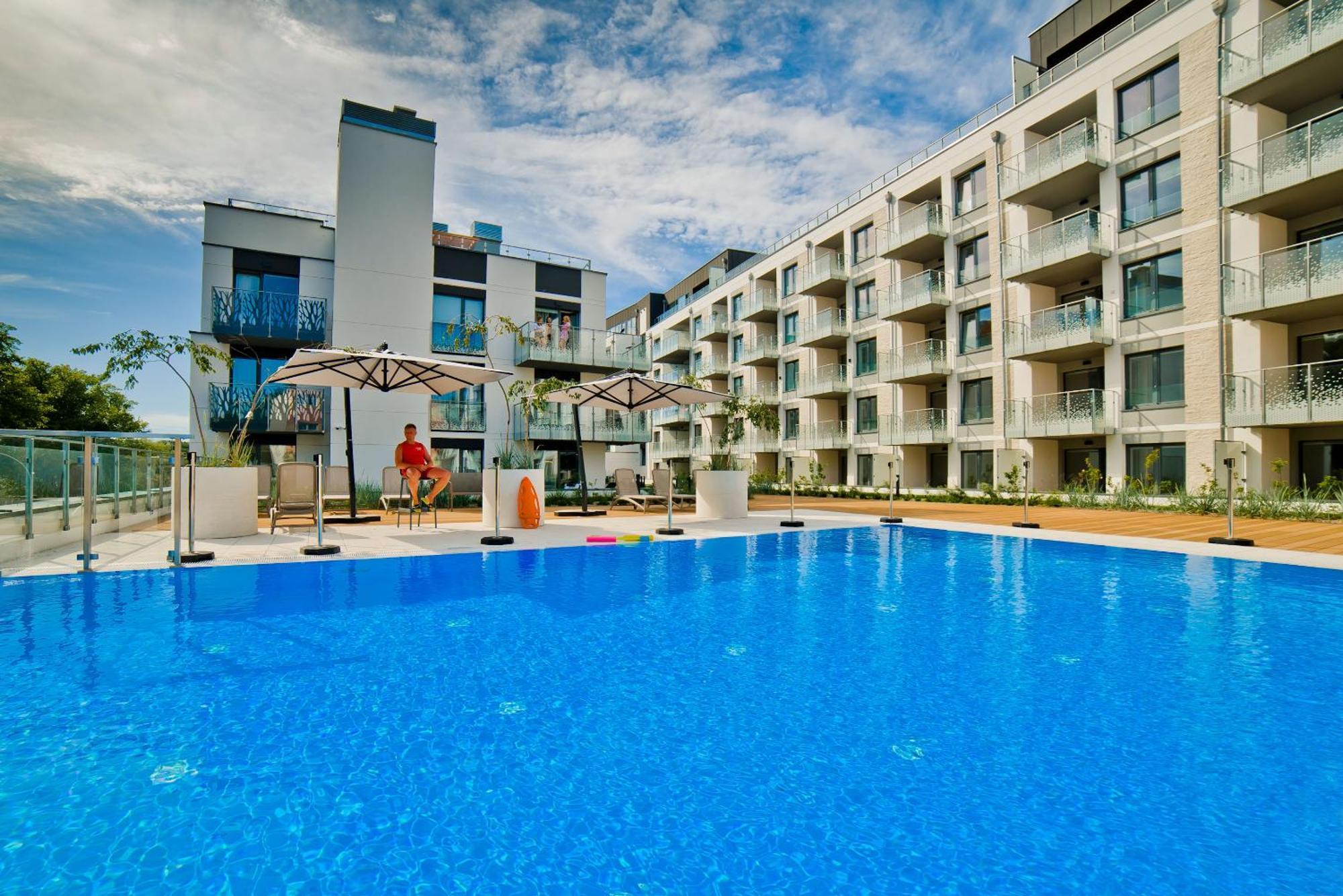 Porty B103 Nadmorskie Tarasy Pool Sauna Parking โควอบเซก ภายนอก รูปภาพ